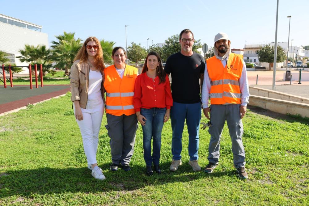  Imagen El Ayuntamiento impulsa un contrato reservado con Fundació Deixalles para fomentar la inclusión laboral y mejorar el entorno urbano