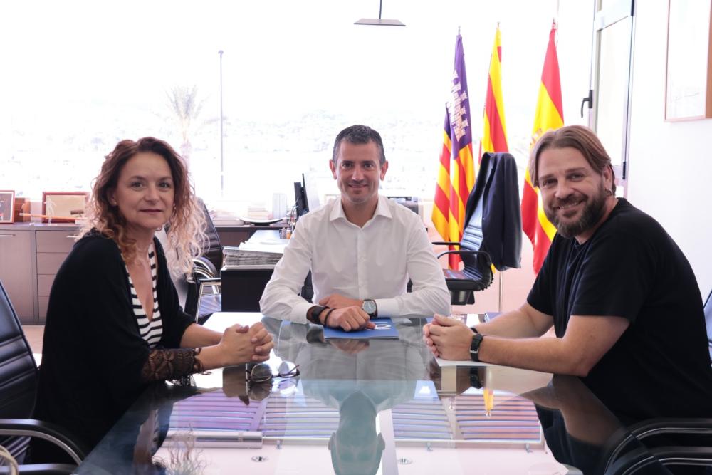  Imagen El Ayuntamiento firma el convenio de colaboración con ADDIF para fomentar el deporte adaptado en el municipio