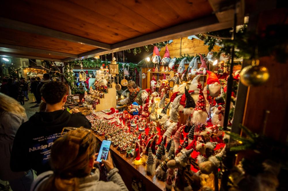  Imagen El Ayuntamiento de Sant Antoni abre el plazo de inscripción para participar en el Mercat de Nadal de 2025