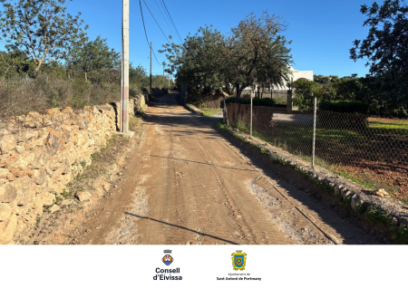 El Ayuntamiento de Sant Antoni realiza trabajos de mejora y mantenimiento de 15 caminos rurales del municipio