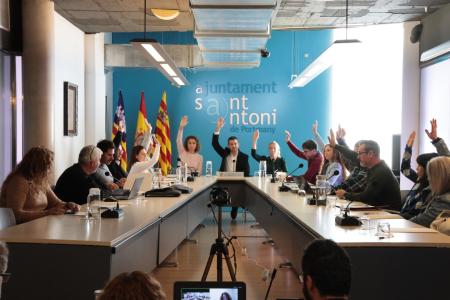 El ple extraordinari de Sant Antoni aprova de manera inicial l'adjudicació de les obres del bulevard del carrer Vara de Rey