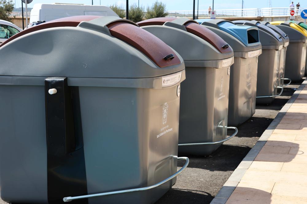  Imagen L’Ajuntament renova 185 contenidors a tot el municipi