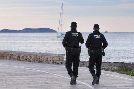 Policia Local Sant Antoni patrullando